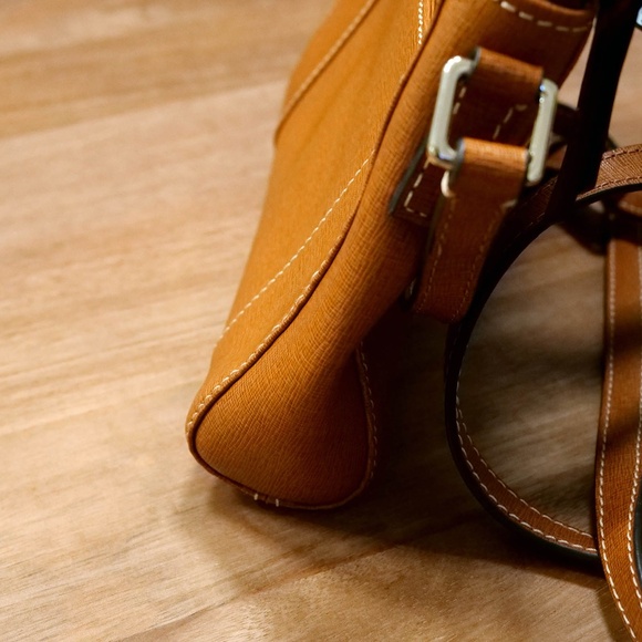 Dooney & Bourke Pebble Grain Brown Leather Lexington Crossbody - Picture 5 of 12